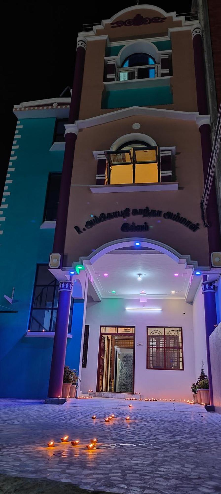 Guru Krupa Home Stay Tiruvannāmalai Buitenkant foto